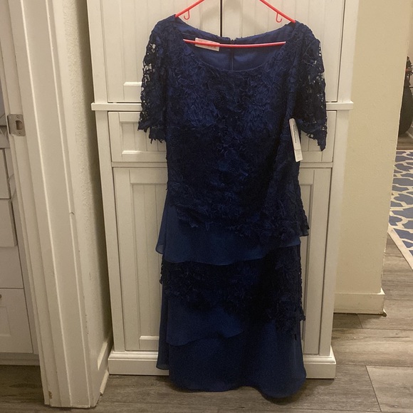 Mother of the Bride dress - Picture 6 of 8